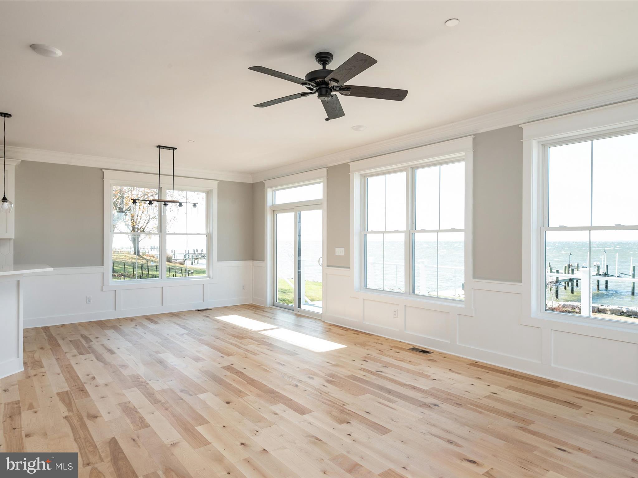 100 Beachside Dr