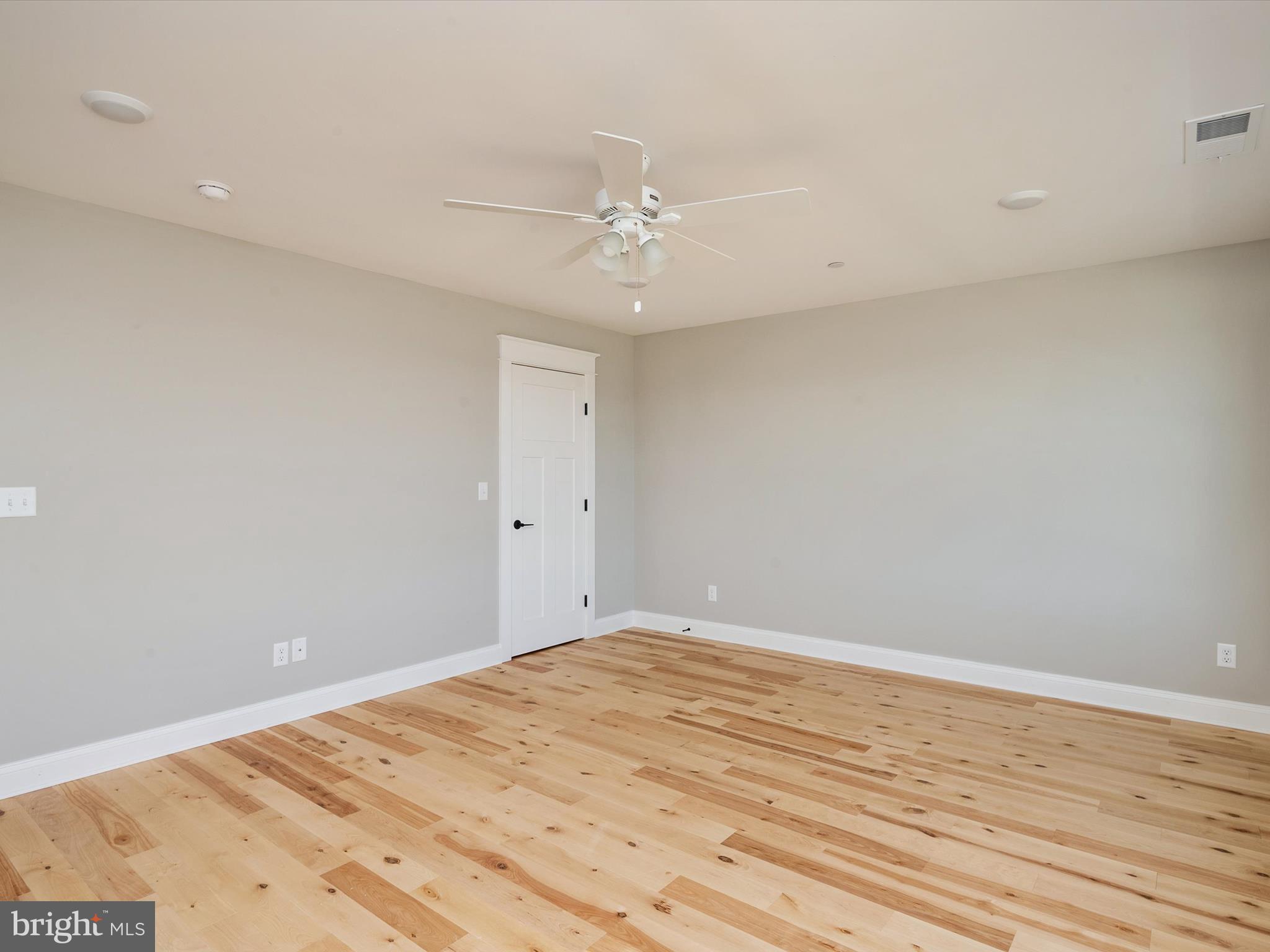 100 Beachside Dr