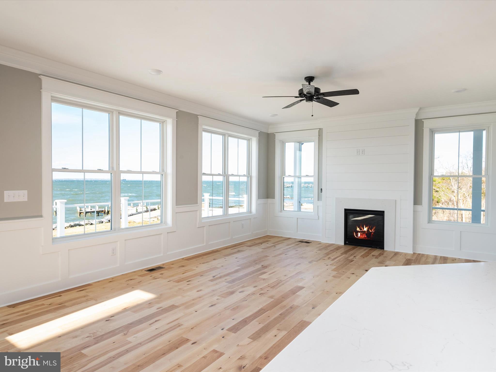 100 Beachside Dr