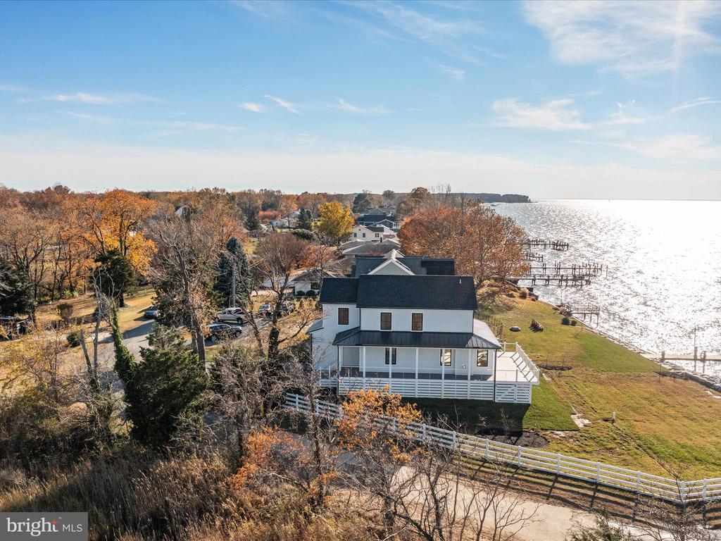 100 Beachside Dr
