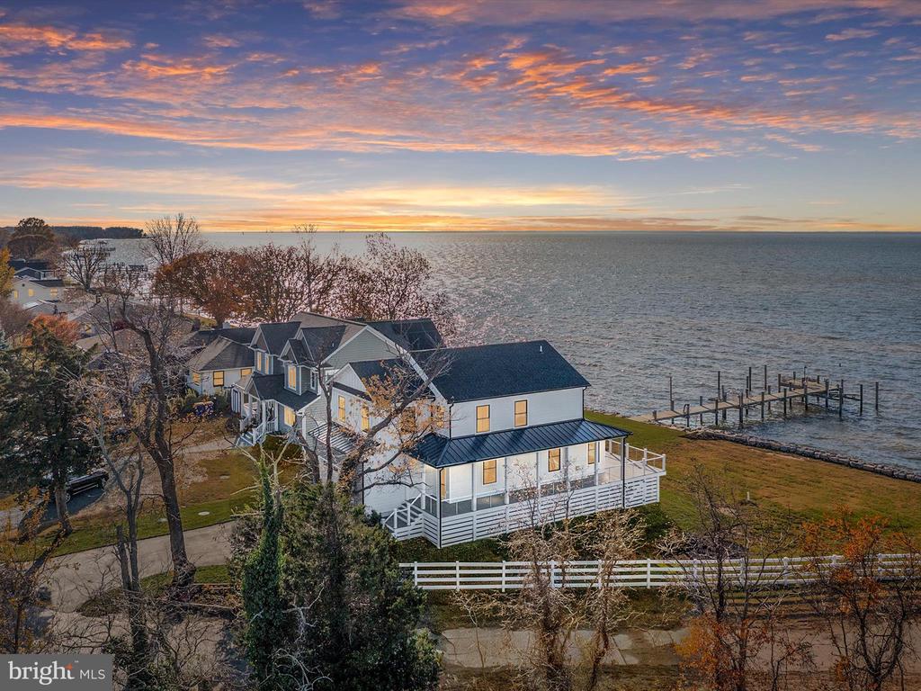 100 Beachside Dr