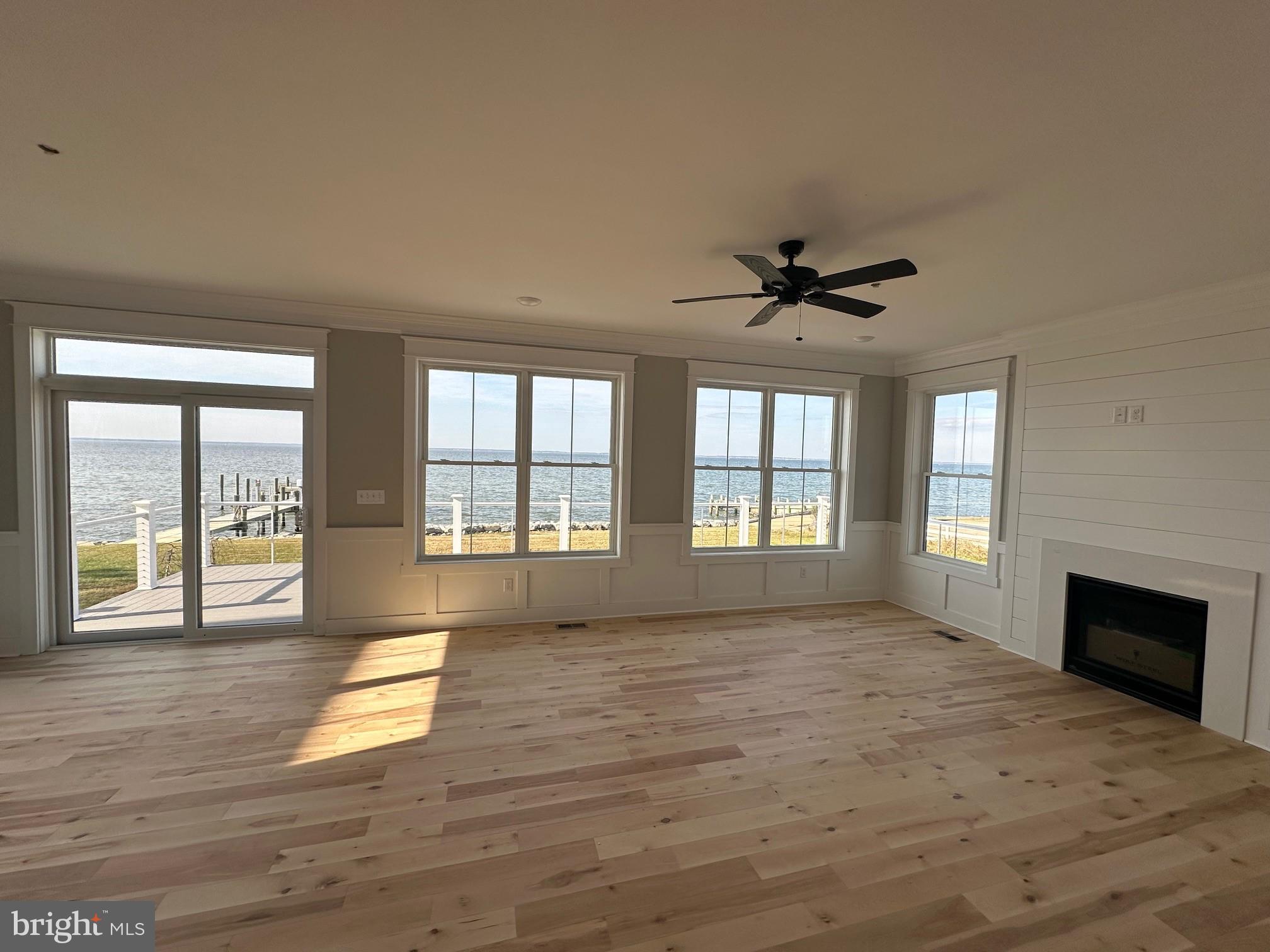 100 Beachside Dr