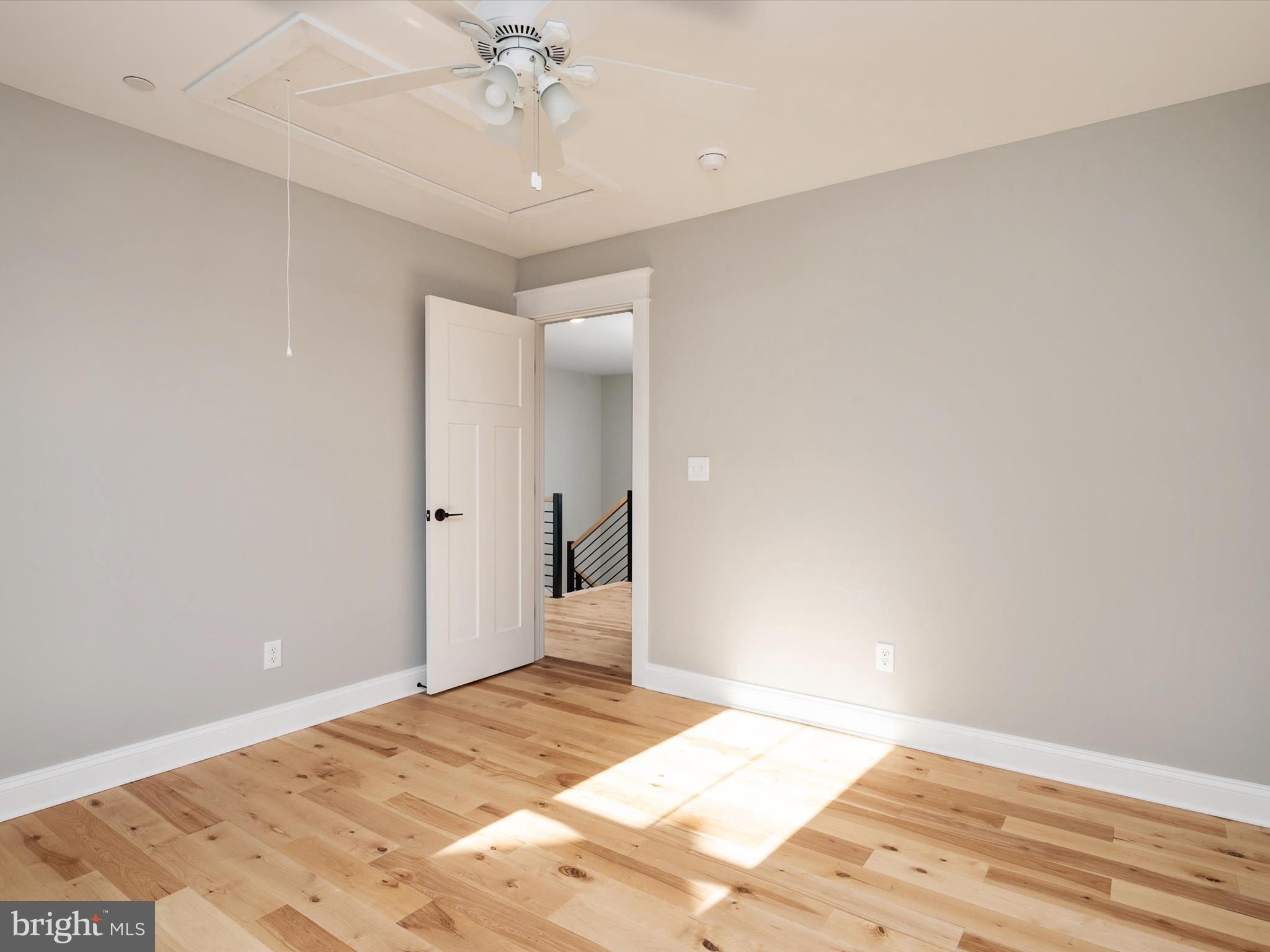 100 Beachside Dr