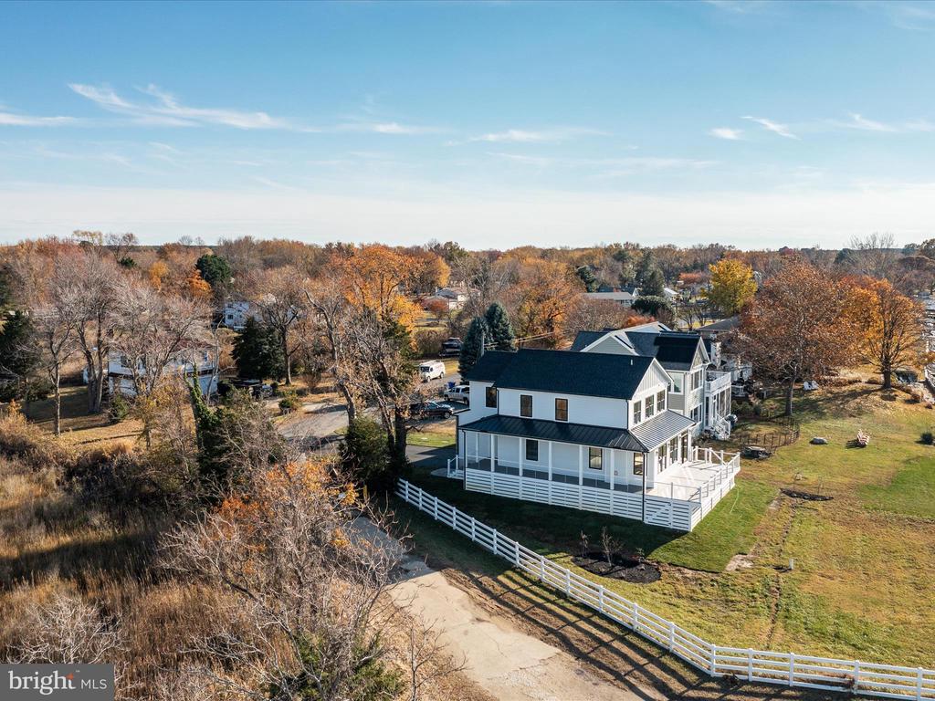100 Beachside Dr