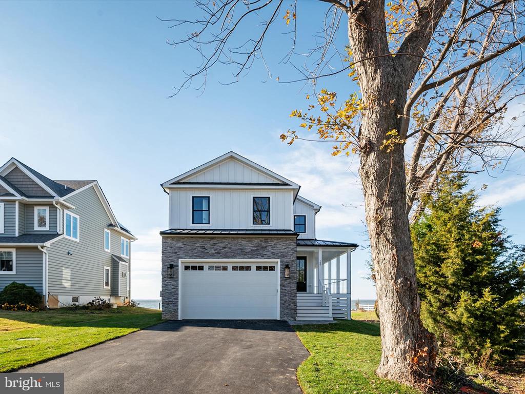 100 Beachside Dr