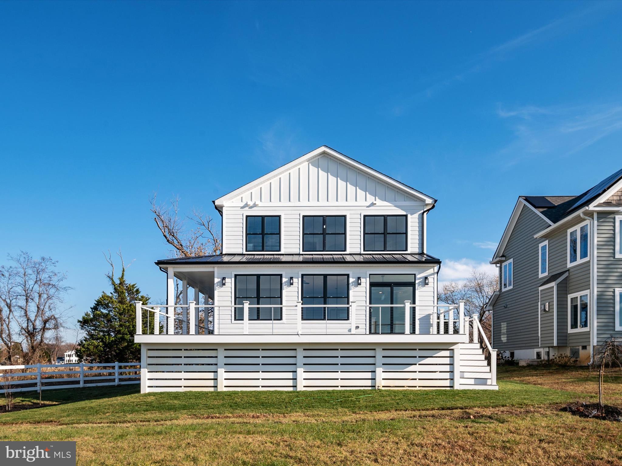 100 Beachside Dr