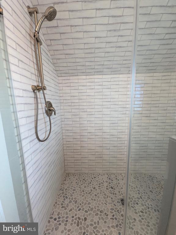 252 EARECKSON LANE