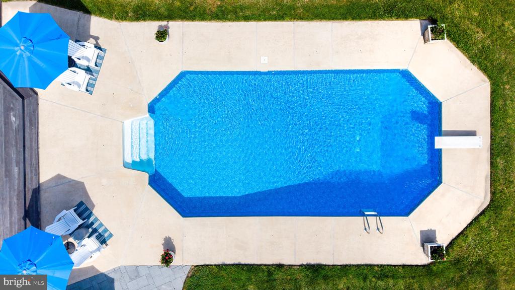 252 EARECKSON LANE