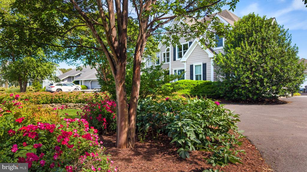 252 EARECKSON LANE