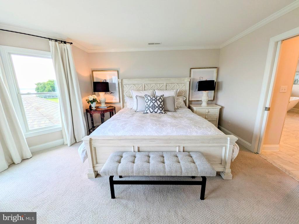 252 EARECKSON LANE