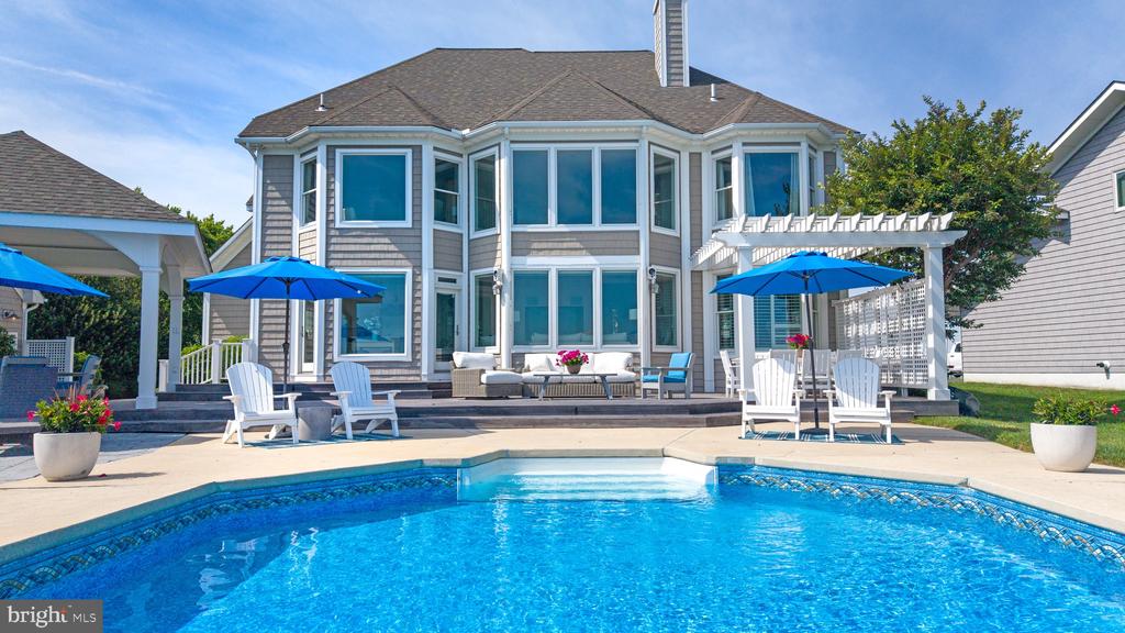252 EARECKSON LANE