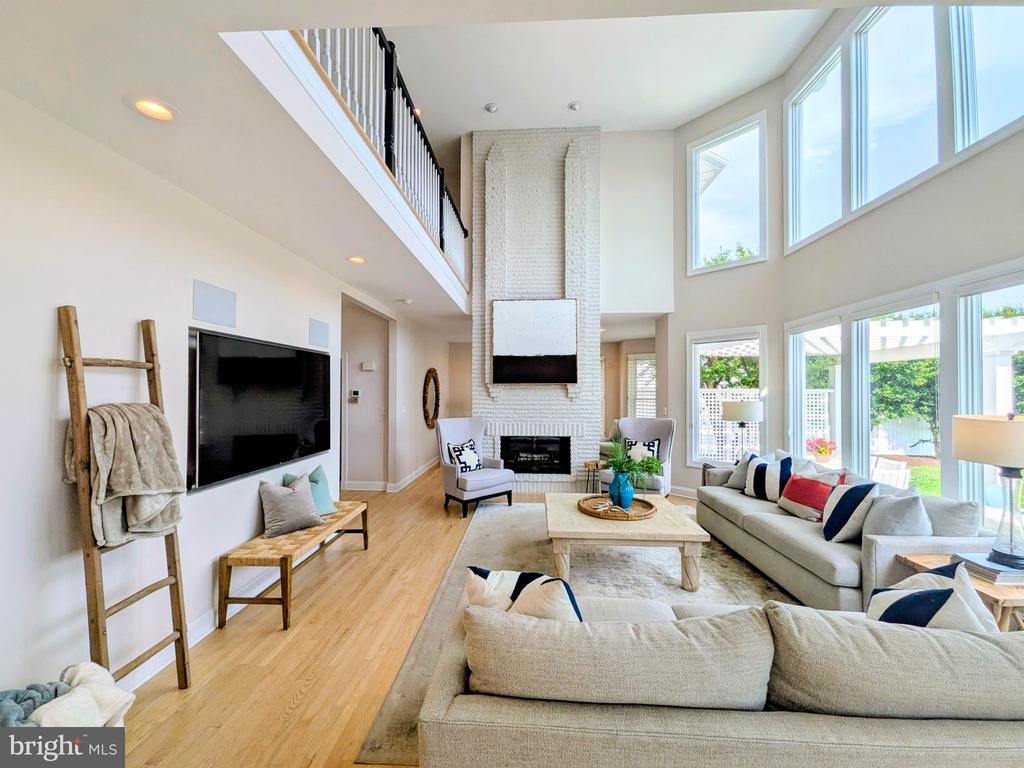 252 EARECKSON LANE