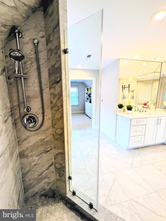 252 EARECKSON LANE