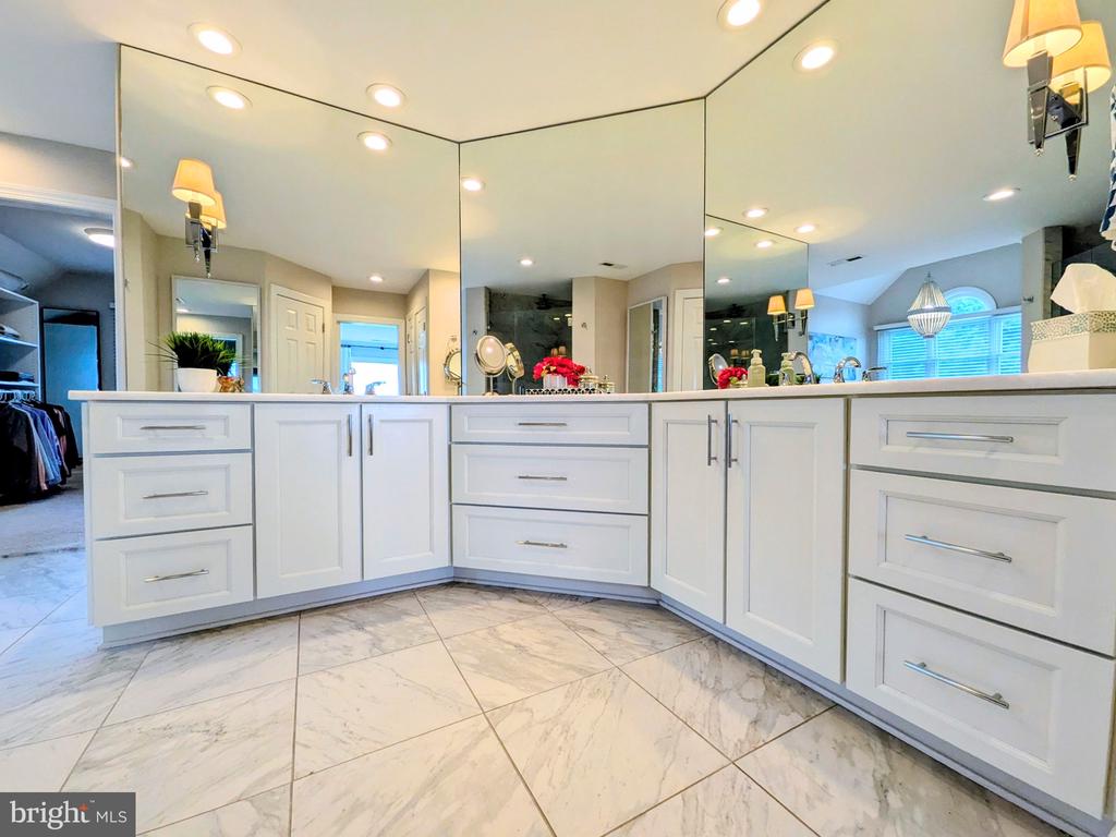 252 EARECKSON LANE
