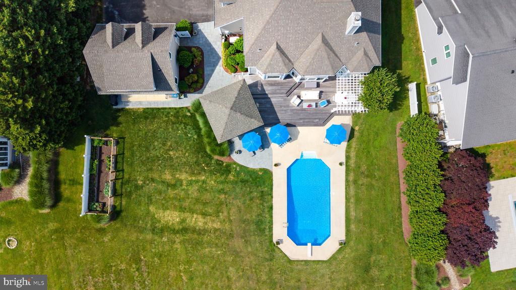 252 EARECKSON LANE