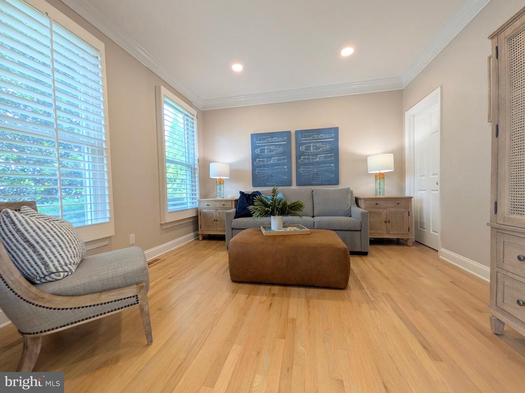 252 EARECKSON LANE