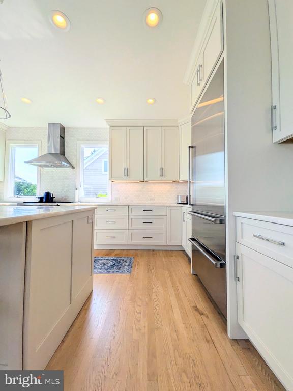252 EARECKSON LANE