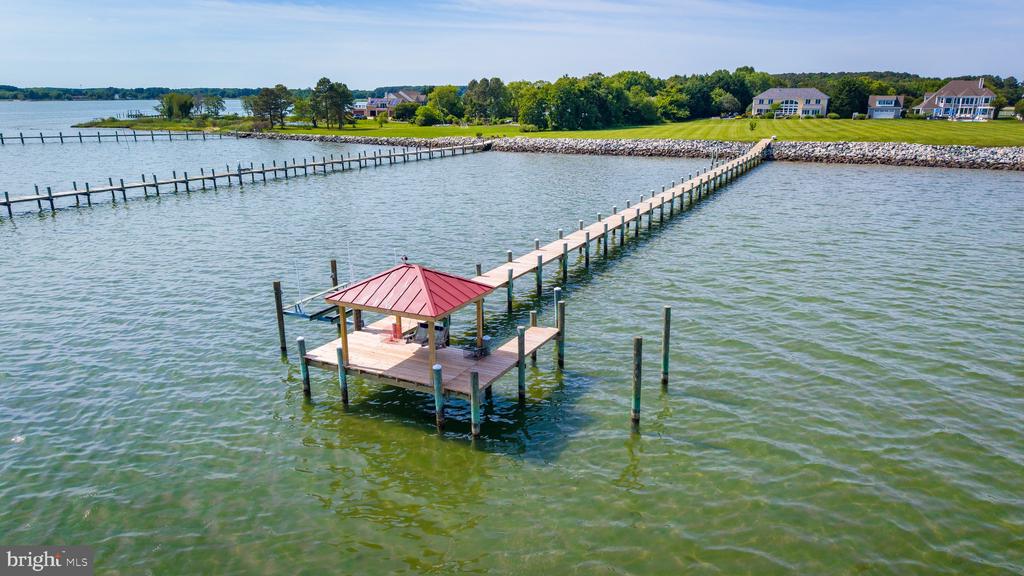 252 EARECKSON LANE