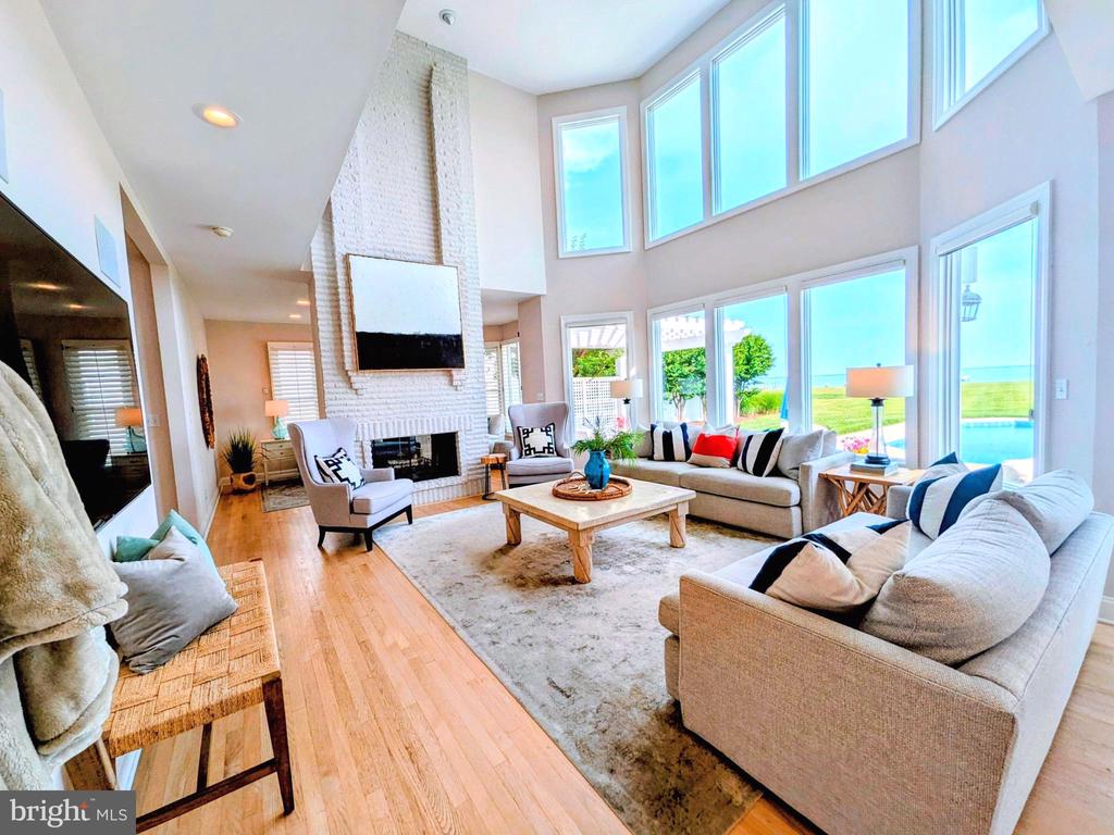 252 EARECKSON LANE