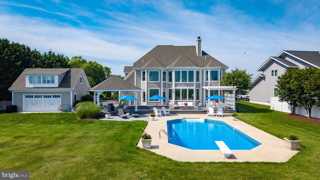 252 EARECKSON LANE