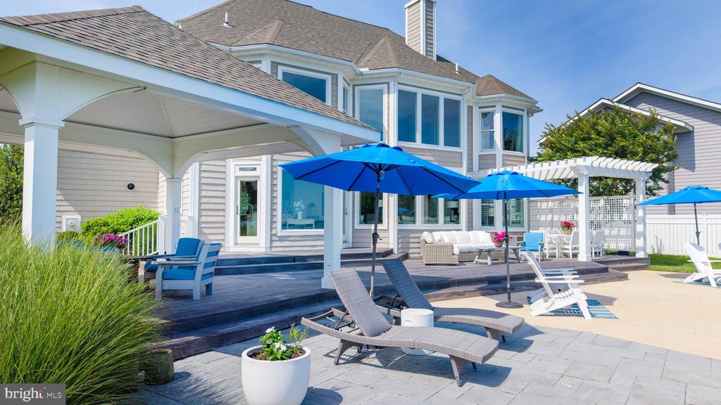 252 EARECKSON LANE