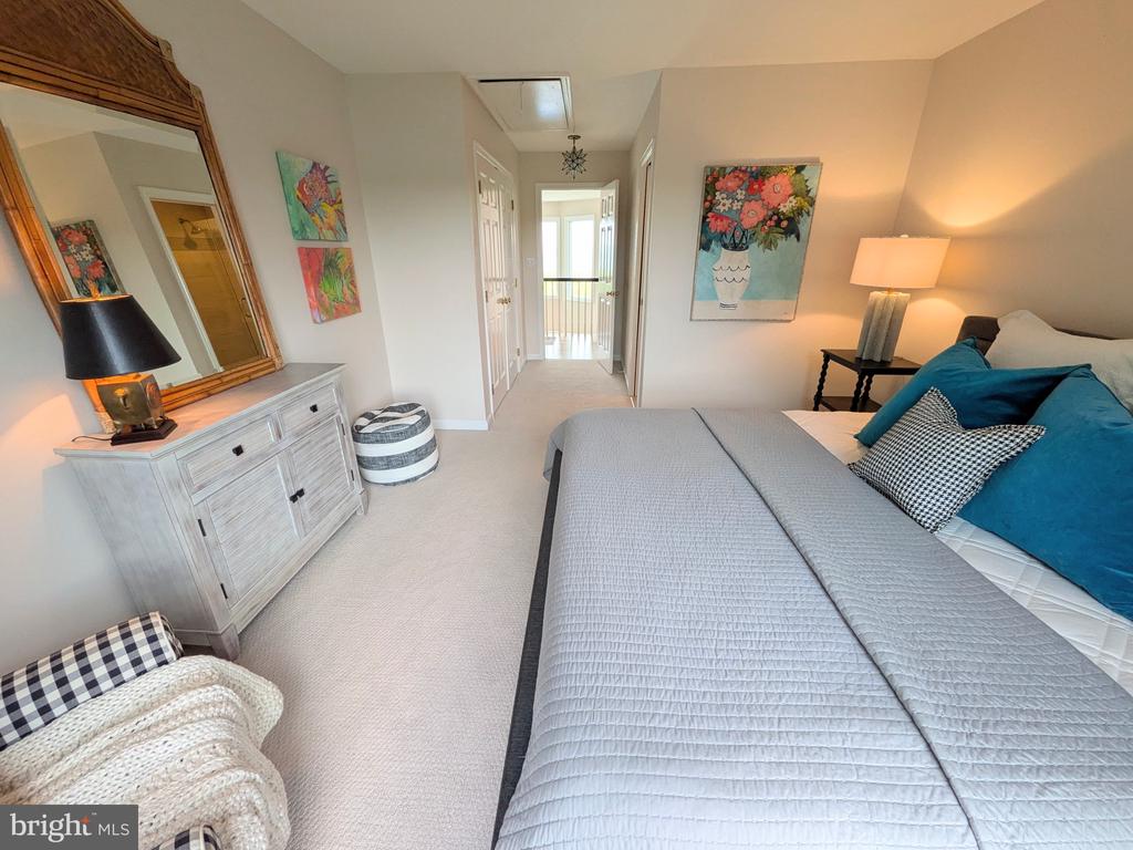 252 EARECKSON LANE