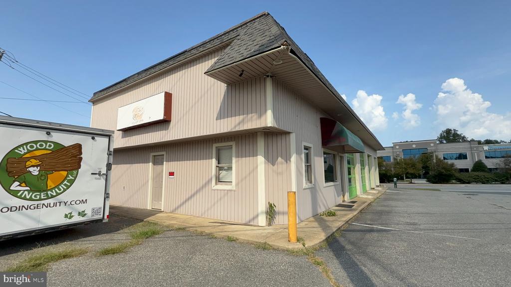 2551 CENTREVILLE ROAD