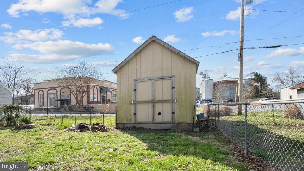 408 Winton Ave