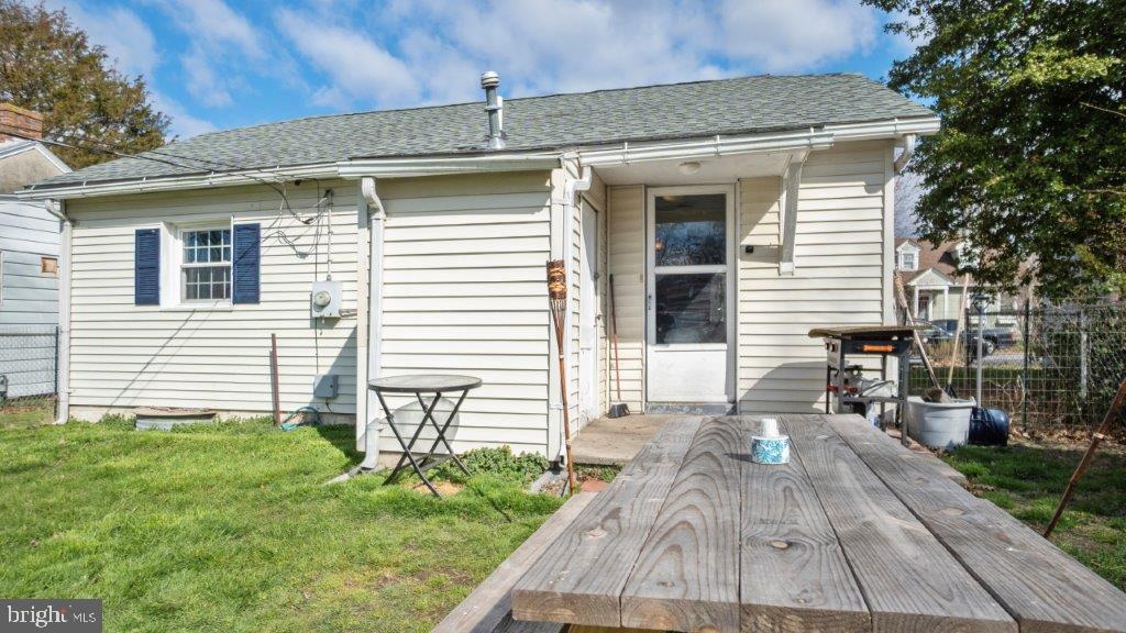 408 Winton Ave