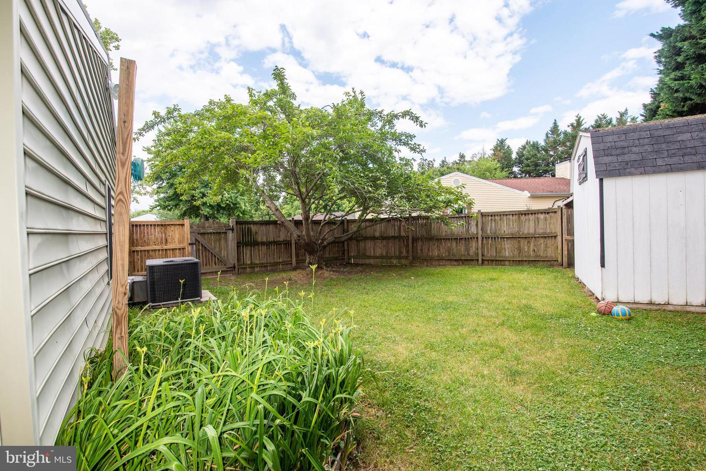 9026 Clove Ct