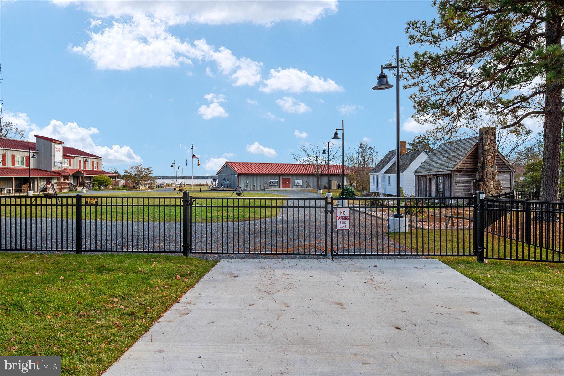 109 W Marengo St