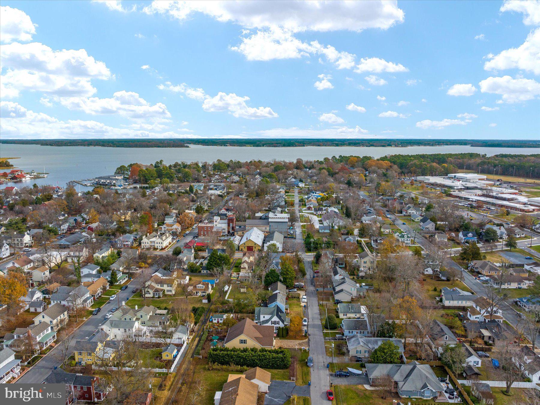 109 W Marengo St