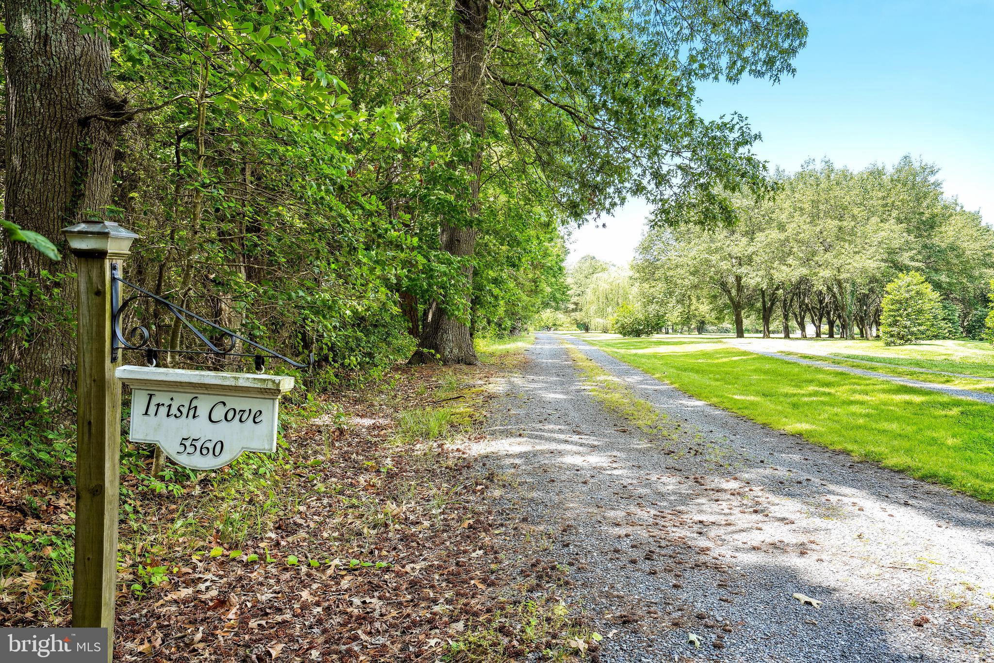 5560 Heron Point Rd