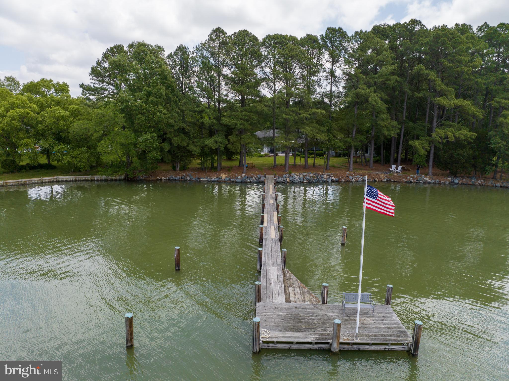 5560 Heron Point Rd