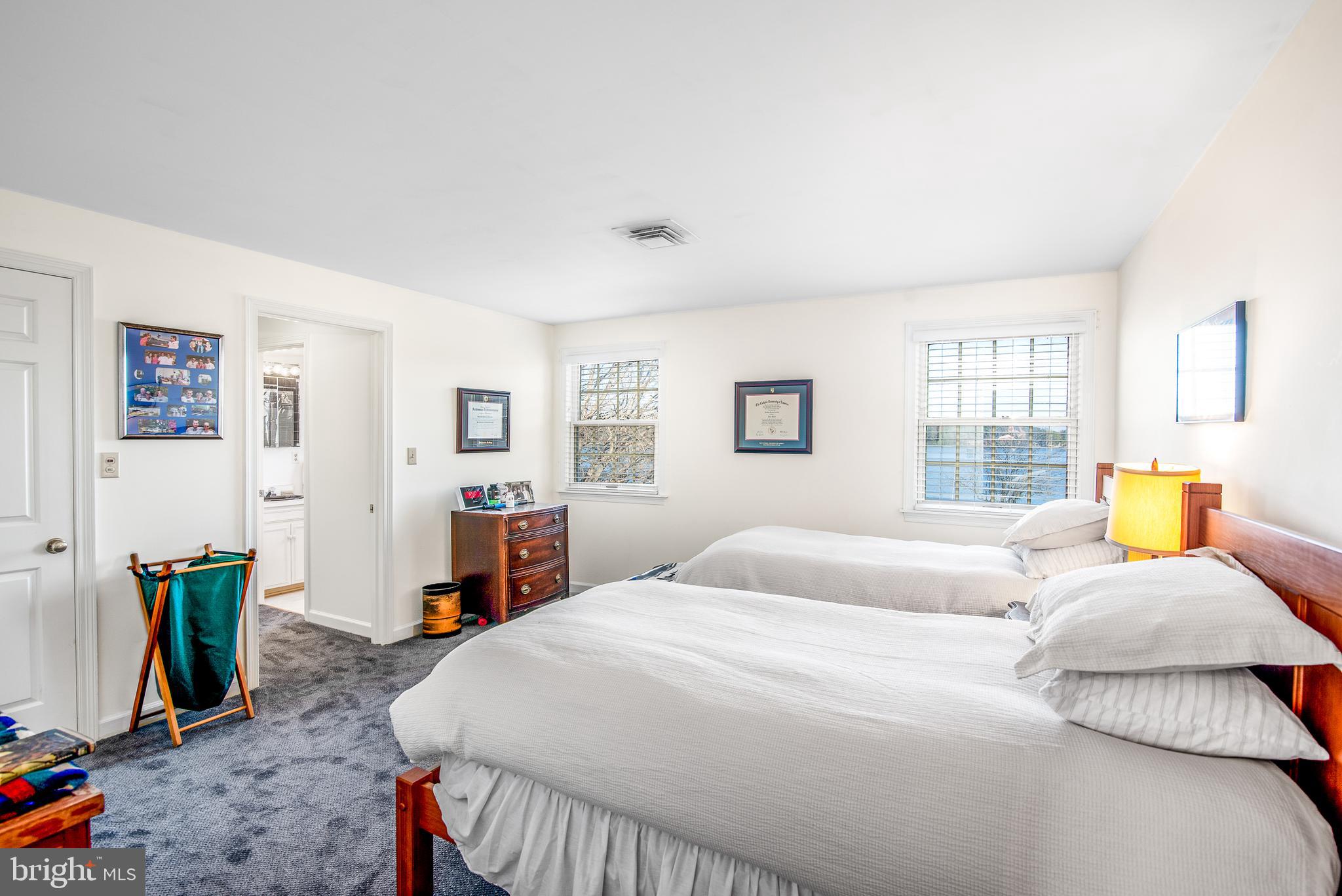 6569 Locust Grove Rd