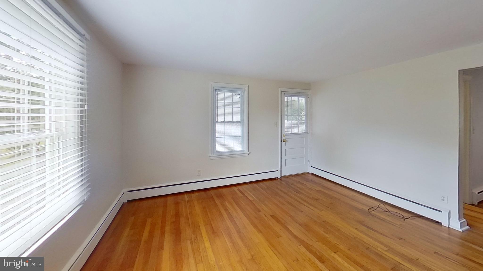 639 Elizabeth St #1