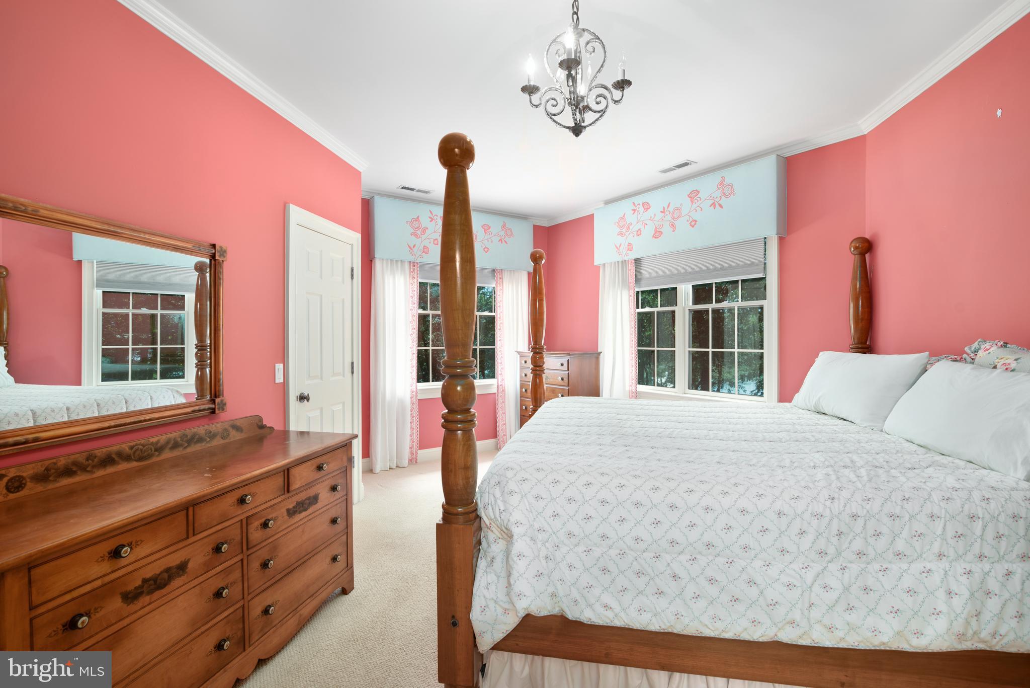 28157 Canterbury Ct