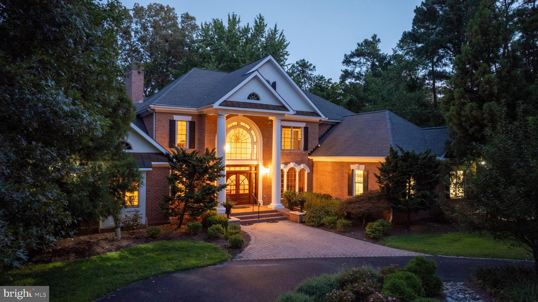28157 Canterbury Ct