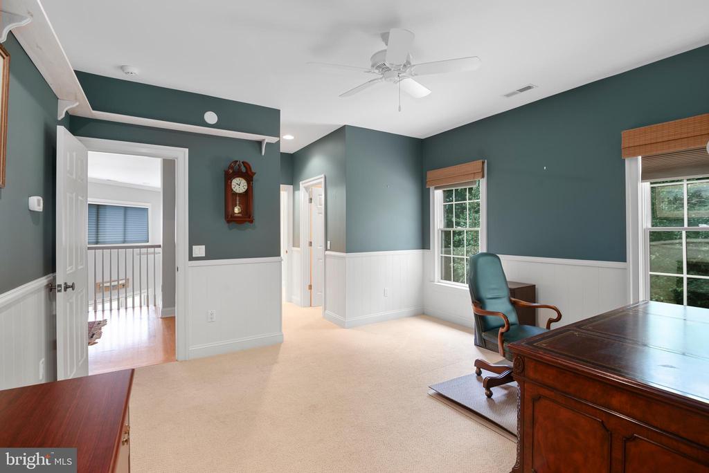 28157 Canterbury Ct