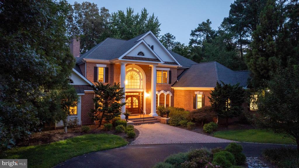 28157 Canterbury Ct