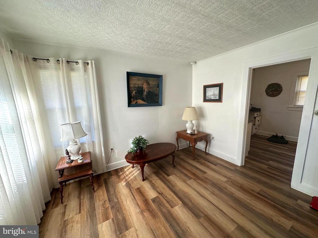 15 SYCAMORE AVE