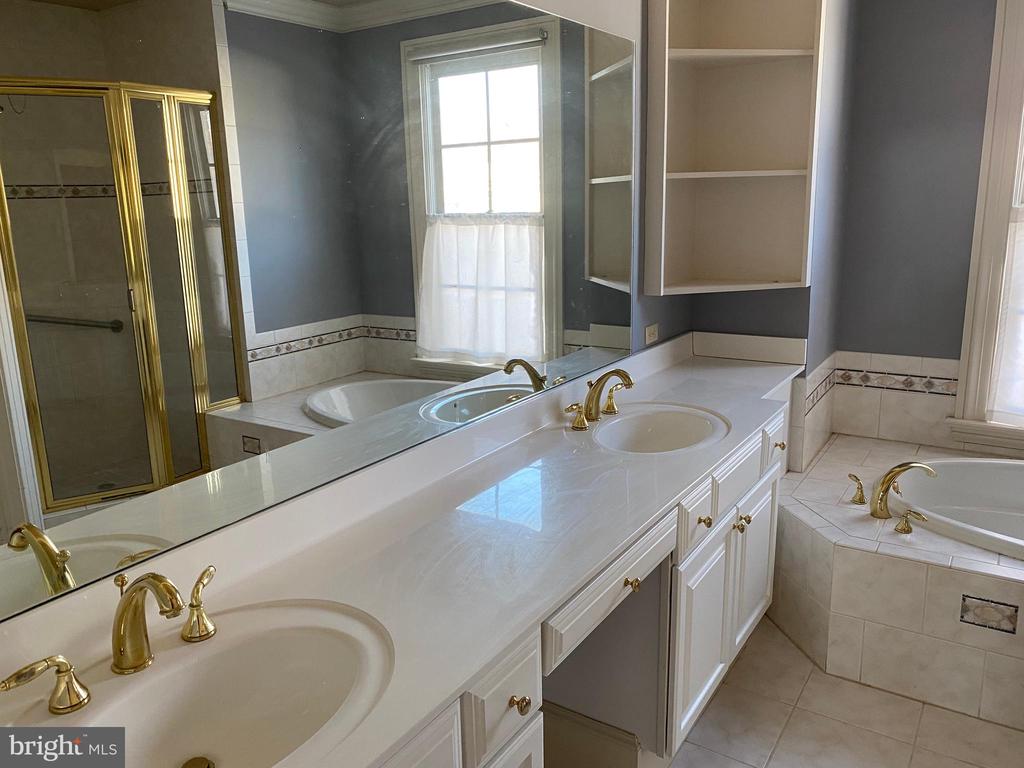 28515 Clubhouse Dr #28515