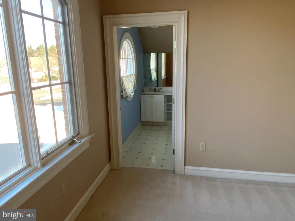 28515 Clubhouse Dr #28515