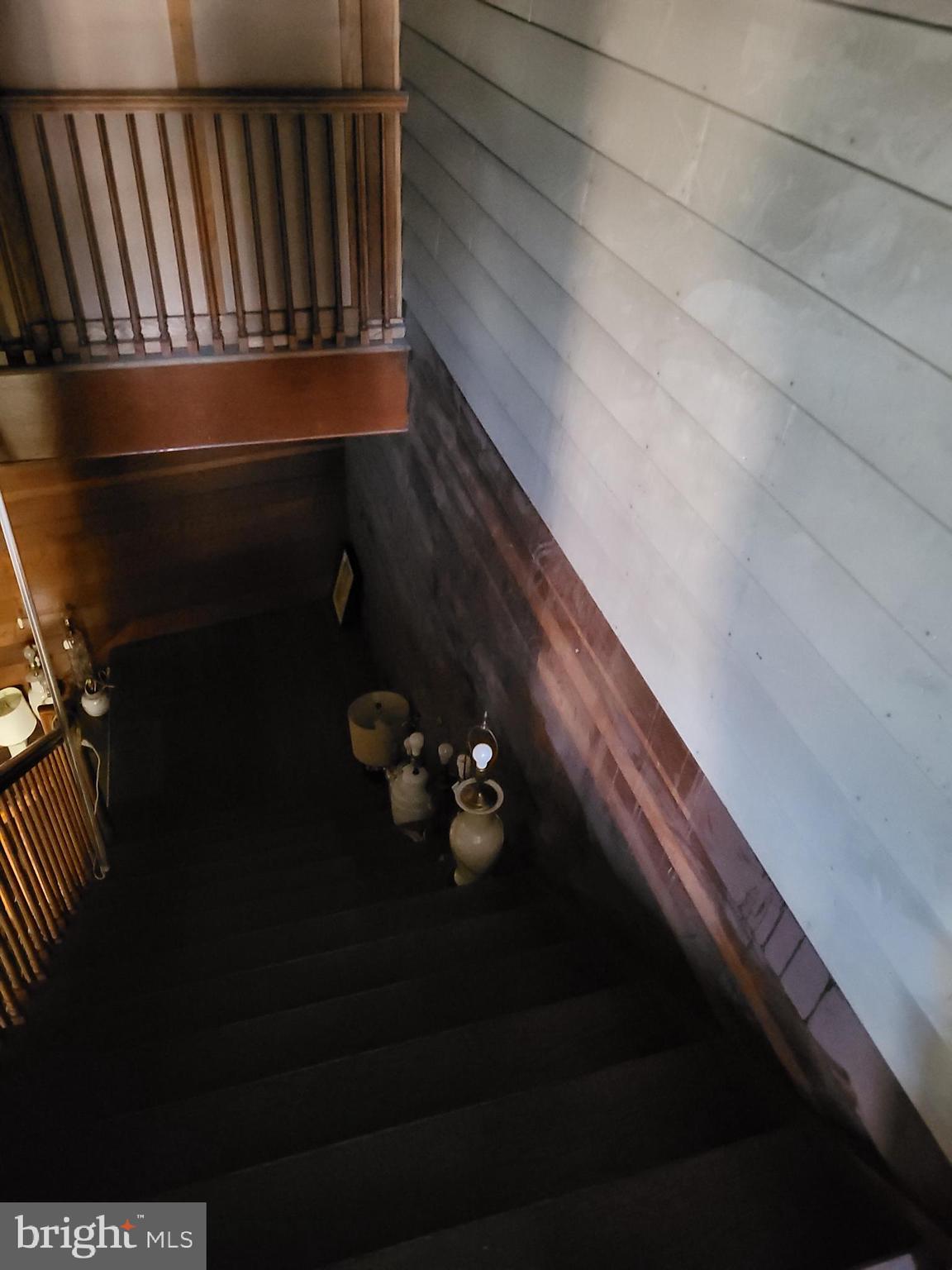 25 E DOVER STREET 25 / 27