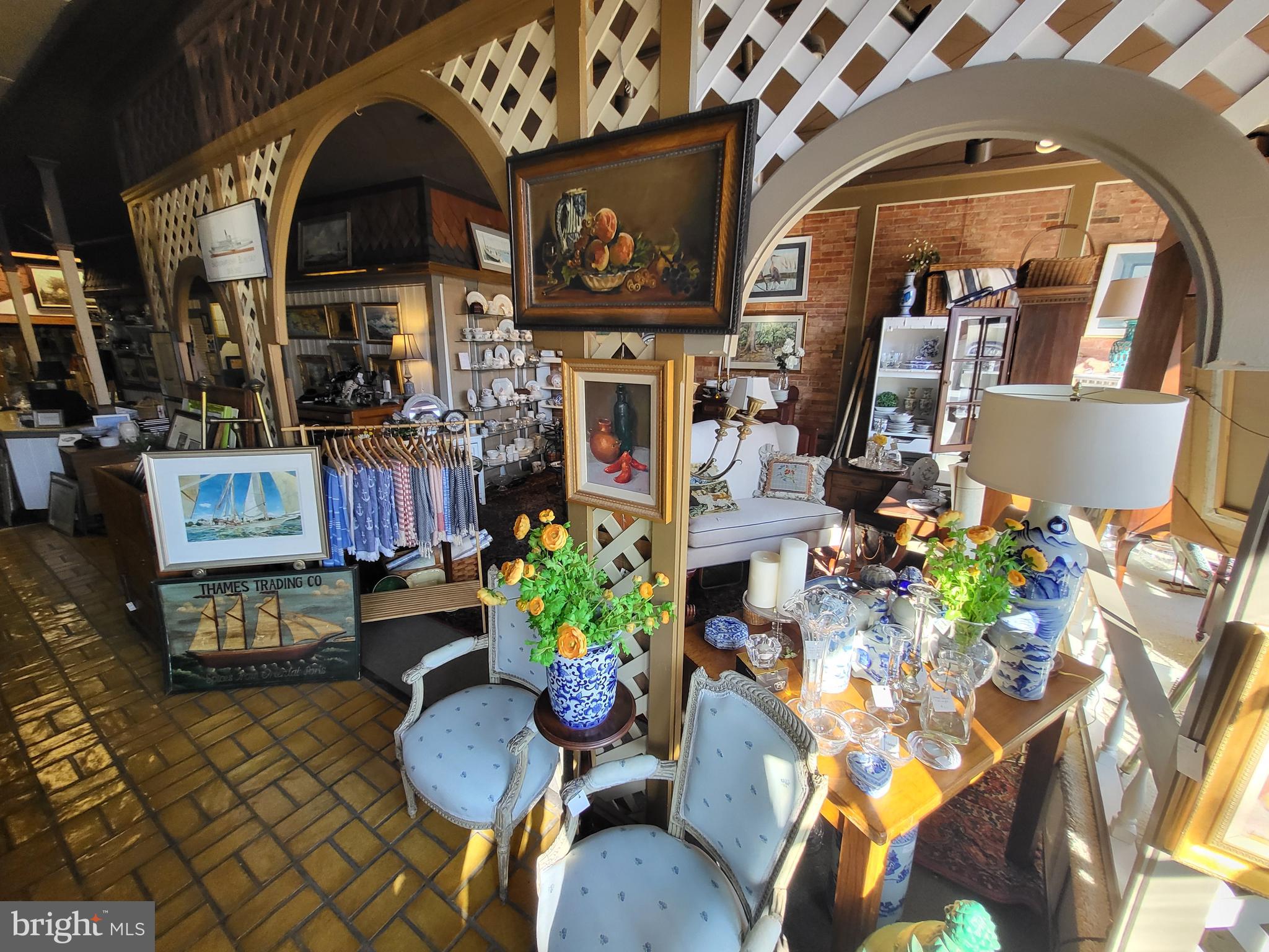 25 E DOVER STREET 25 / 27