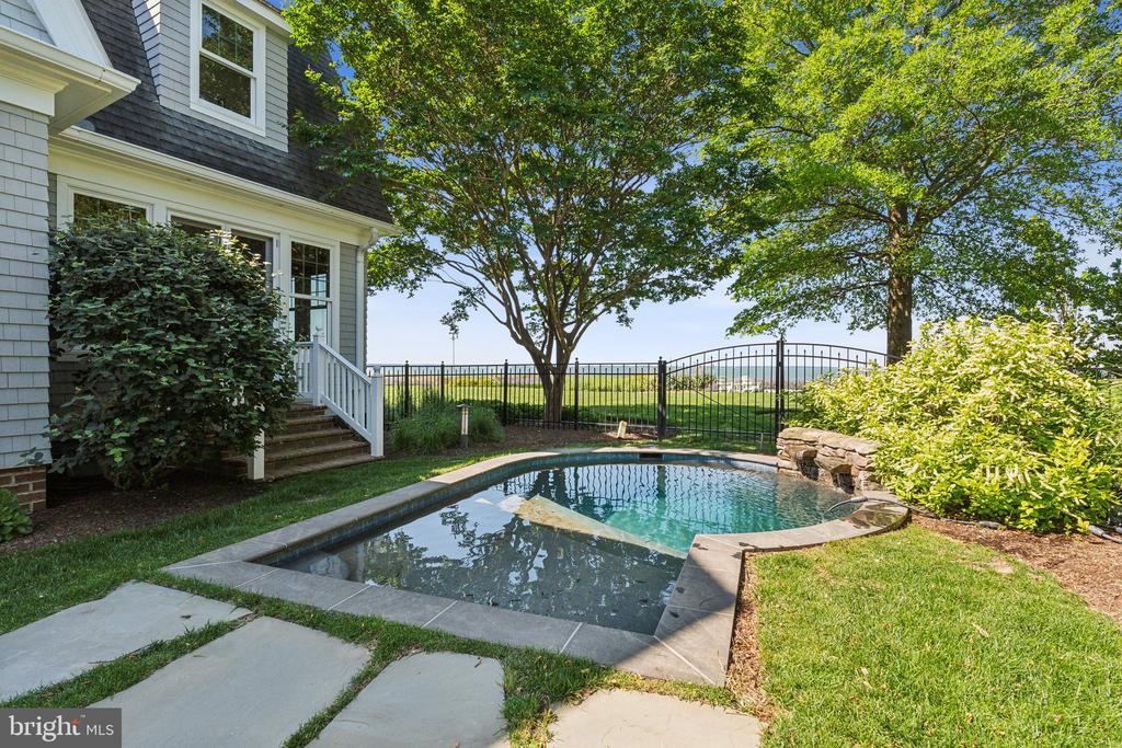 26025 Bachelors Harbor Dr