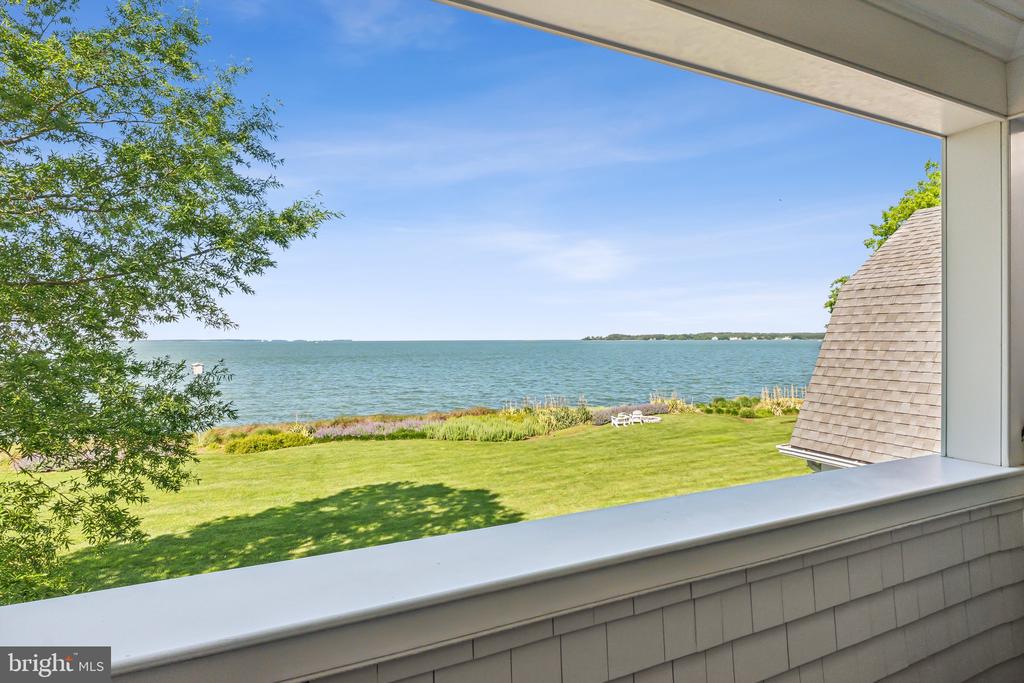 26025 Bachelors Harbor Dr