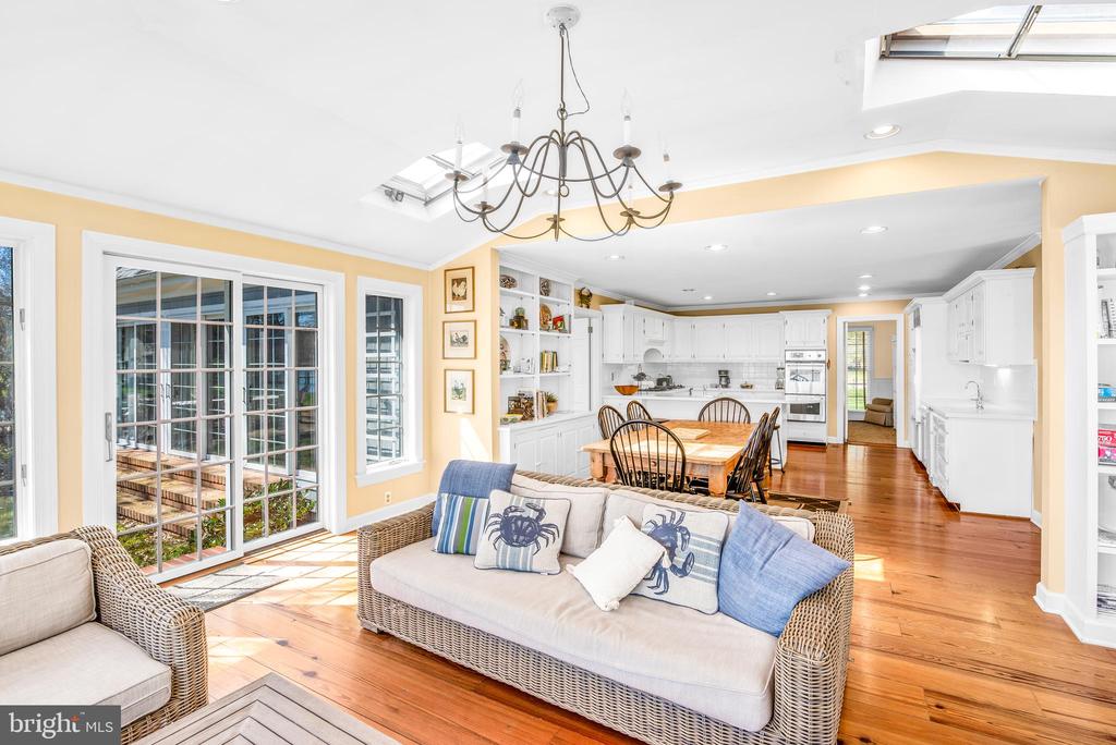 26992 Holly Harbor Ct