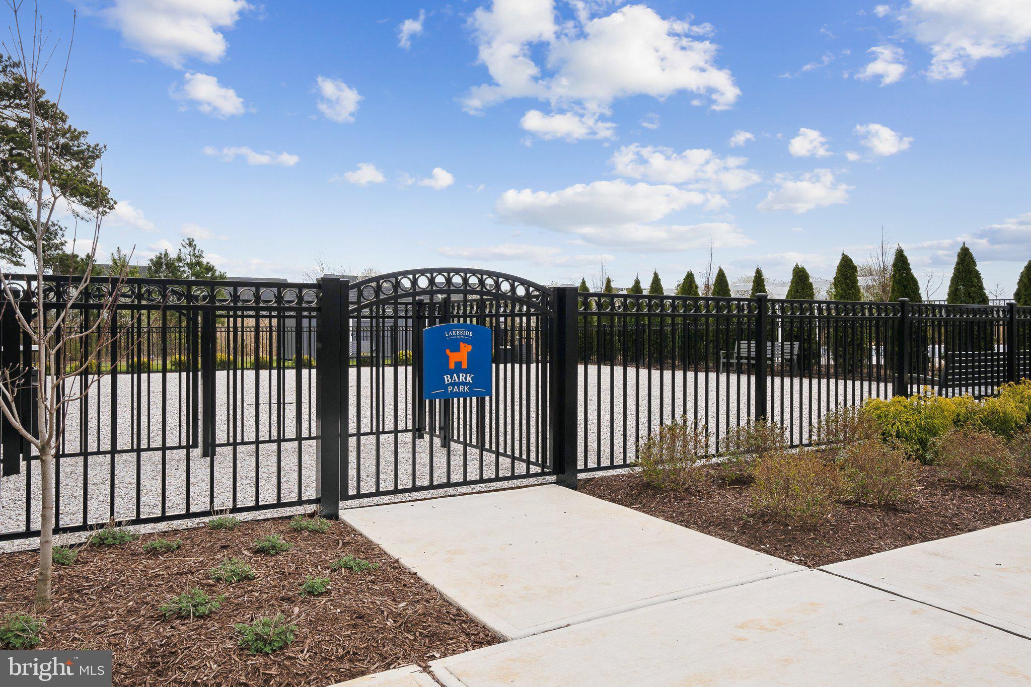 1260 Lake Michigan Dr