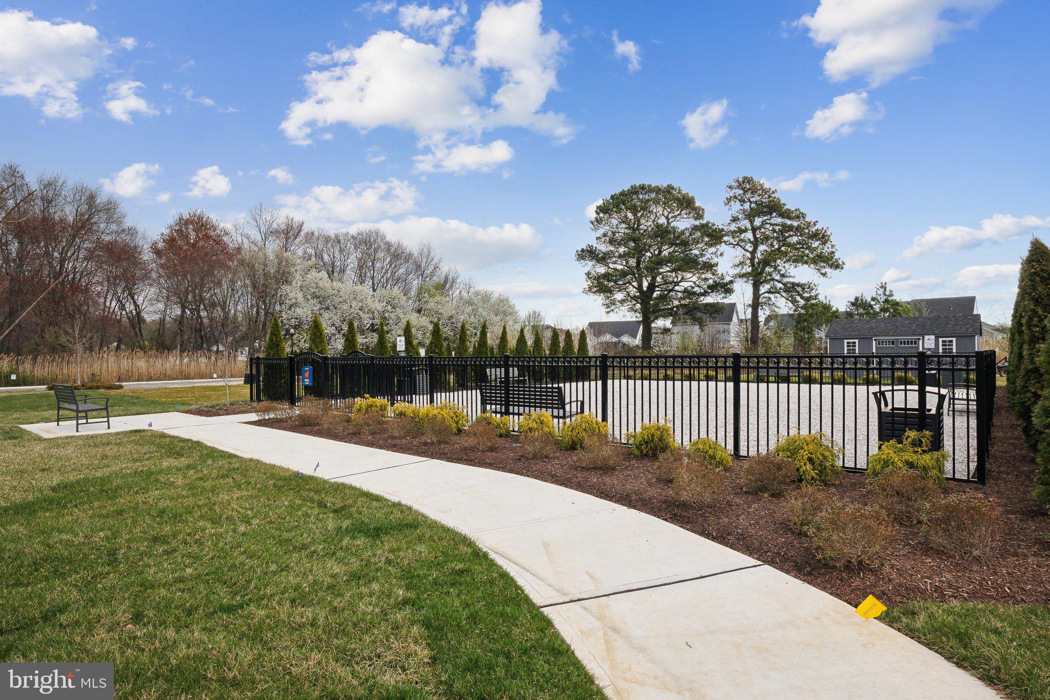 1260 Lake Michigan Dr